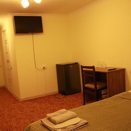 Hotel International エレバン エクステリア 写真