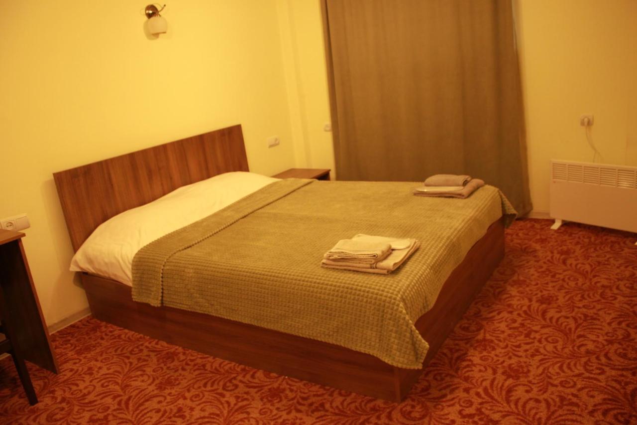 Hotel International エレバン エクステリア 写真