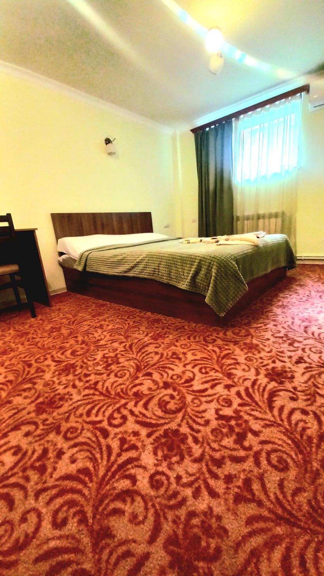Hotel International エレバン エクステリア 写真